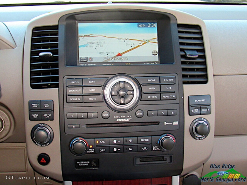 2010 Pathfinder LE - Super Black / Cafe Latte photo #22