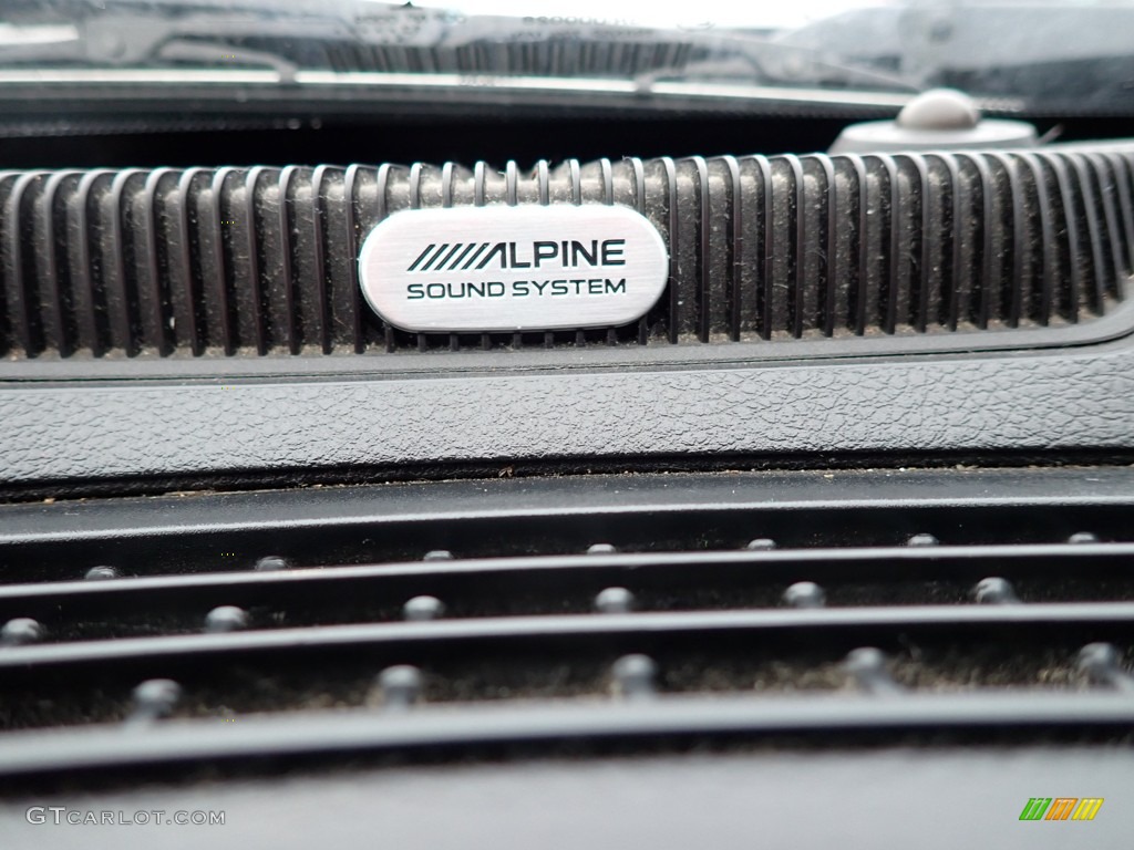 2014 1500 Sport Crew Cab 4x4 - Black / Black photo #4