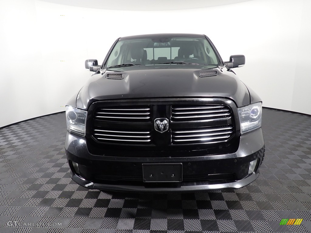 2014 1500 Sport Crew Cab 4x4 - Black / Black photo #9