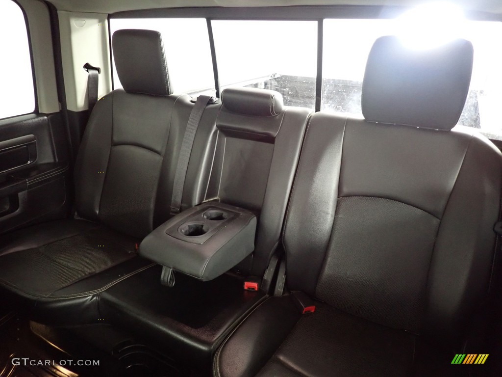 2014 1500 Sport Crew Cab 4x4 - Black / Black photo #27