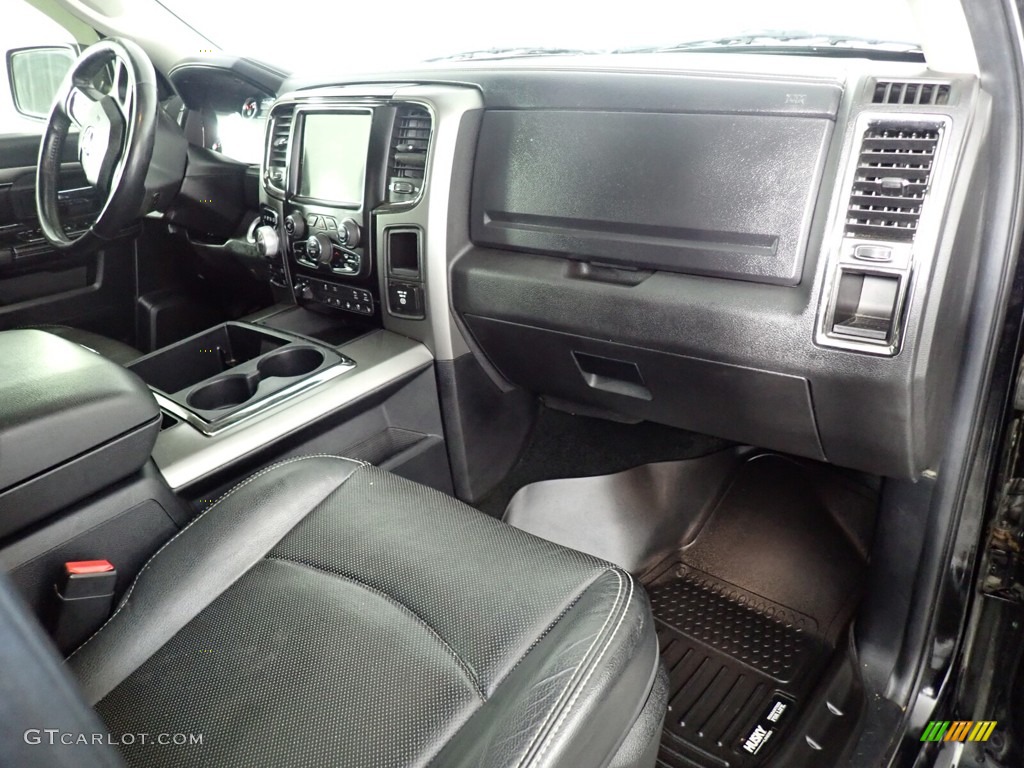 2014 1500 Sport Crew Cab 4x4 - Black / Black photo #36