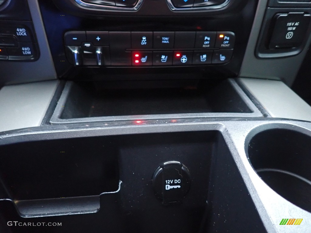 2014 1500 Sport Crew Cab 4x4 - Black / Black photo #43