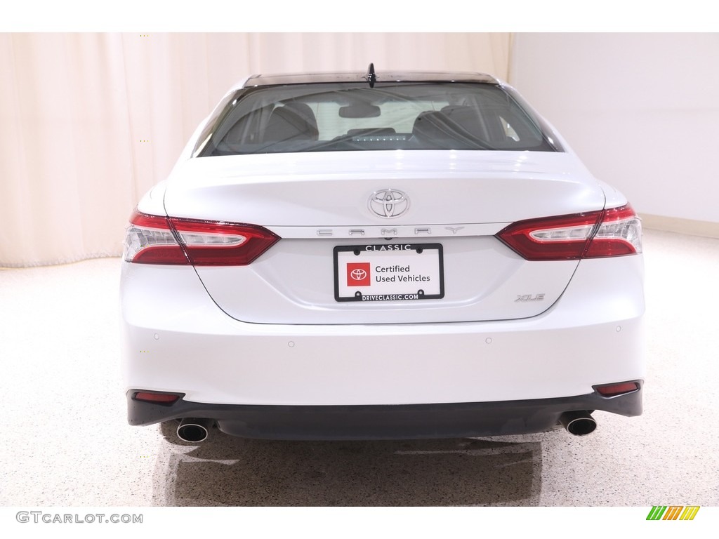 2018 Camry XLE V6 - Wind Chill Pearl / Ash photo #20