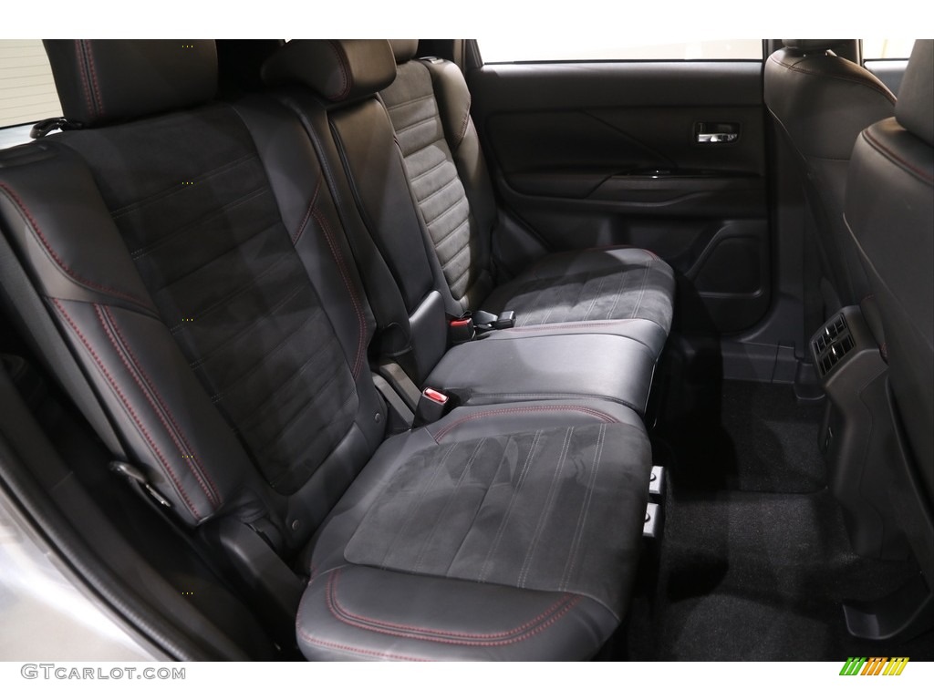 2020 Mitsubishi Outlander LE S-AWC Rear Seat Photo #141168481