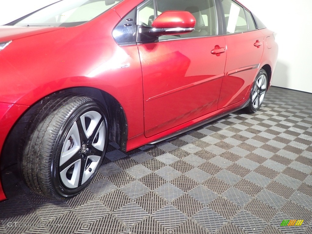 2017 Prius Three - Hypersonic Red / Black photo #11