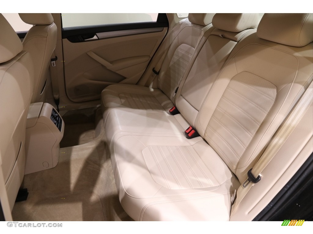 2015 Passat SE Sedan - Black / Cornsilk Beige photo #15