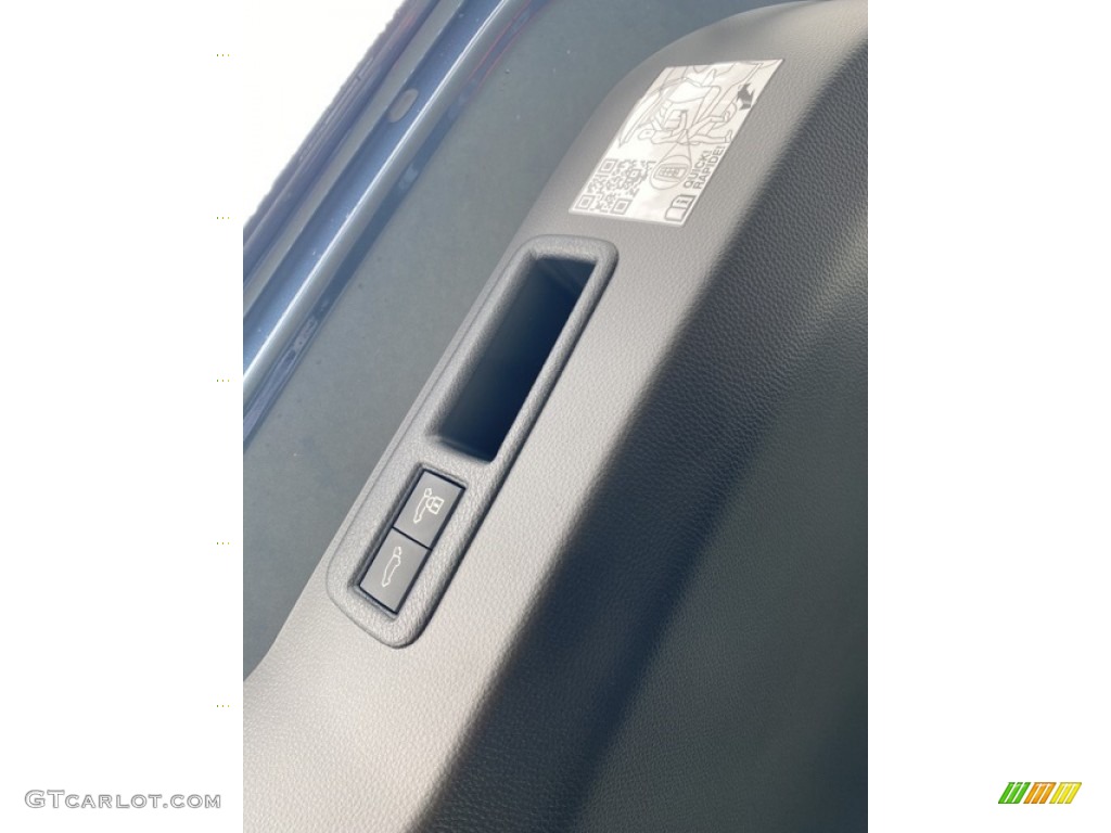 2021 Venza Hybrid XLE AWD - Coastal Gray Metallic / Black photo #33
