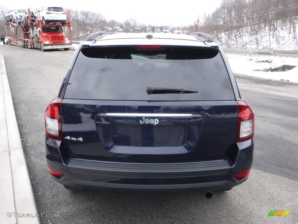 2016 Compass Sport - True Blue Pearl / Light Pebble Beige/Dark Slate Gray photo #12