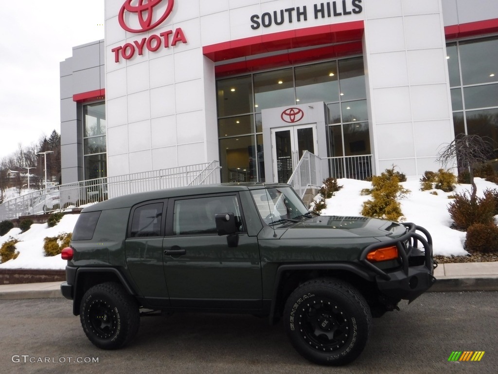 2011 FJ Cruiser 4WD - Army Green / Dark Charcoal photo #2