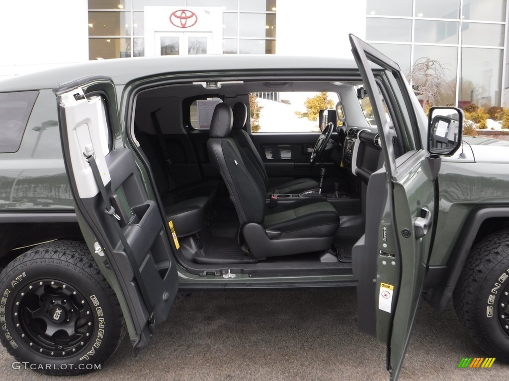 2011 FJ Cruiser 4WD - Army Green / Dark Charcoal photo #16