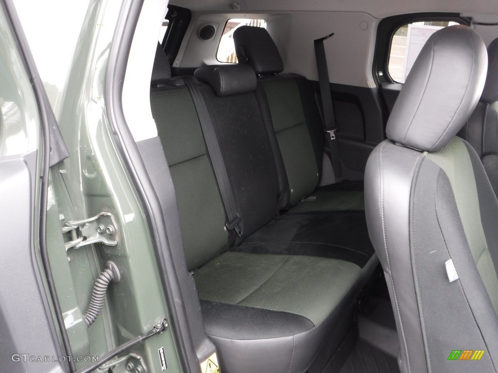2011 FJ Cruiser 4WD - Army Green / Dark Charcoal photo #28