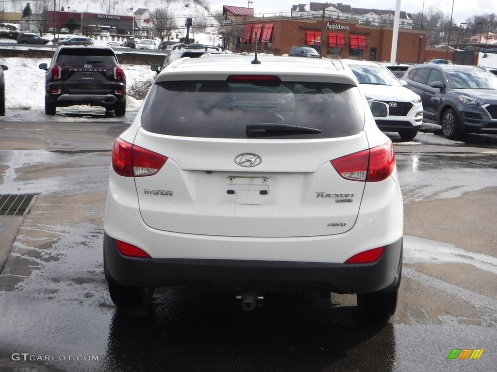 2011 Tucson Limited AWD - Cotton White / Black/Saddle photo #7