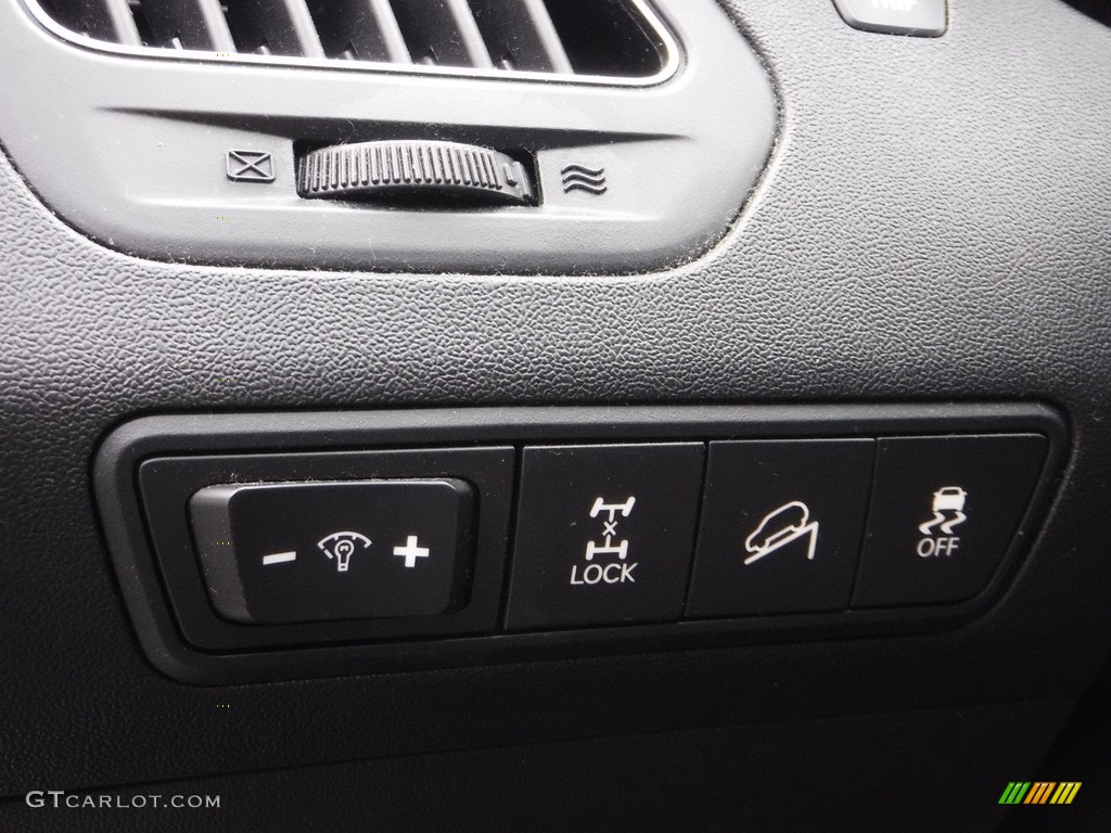 2011 Tucson Limited AWD - Cotton White / Black/Saddle photo #15