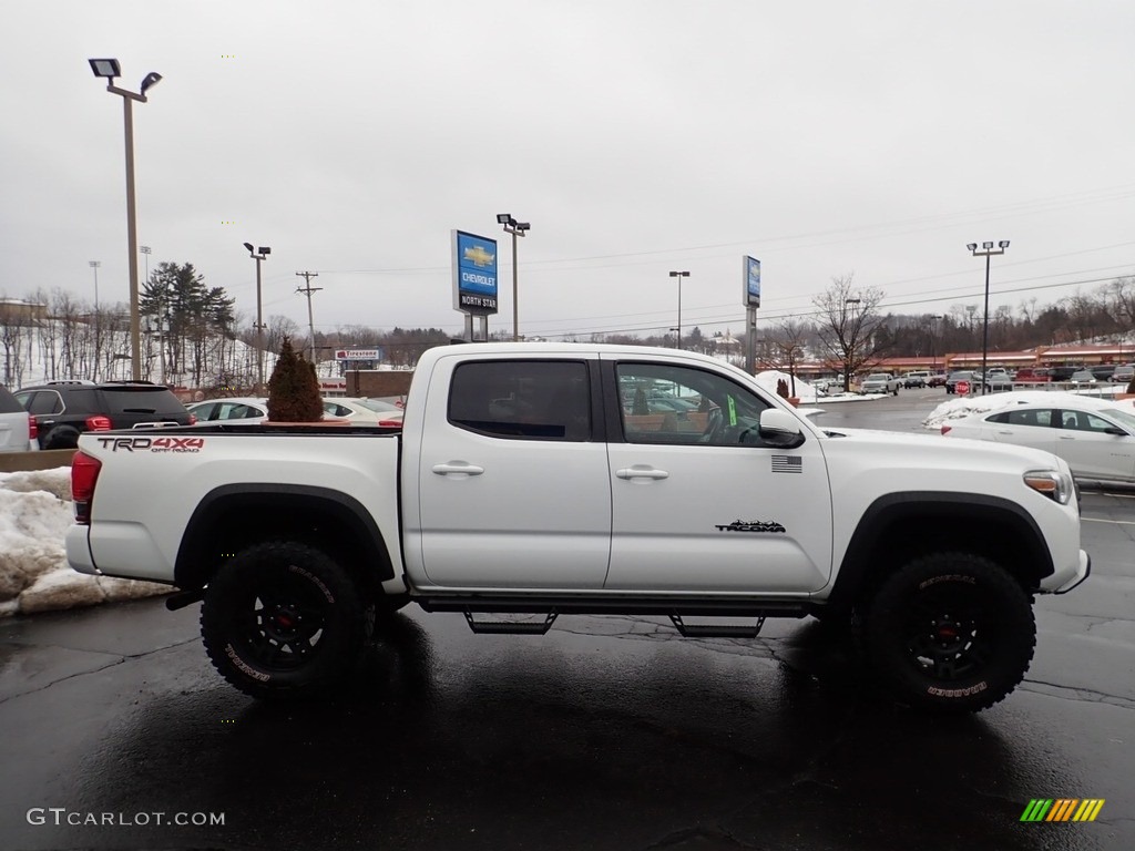 2017 Tacoma TRD Off Road Double Cab 4x4 - Super White / TRD Graphite photo #9