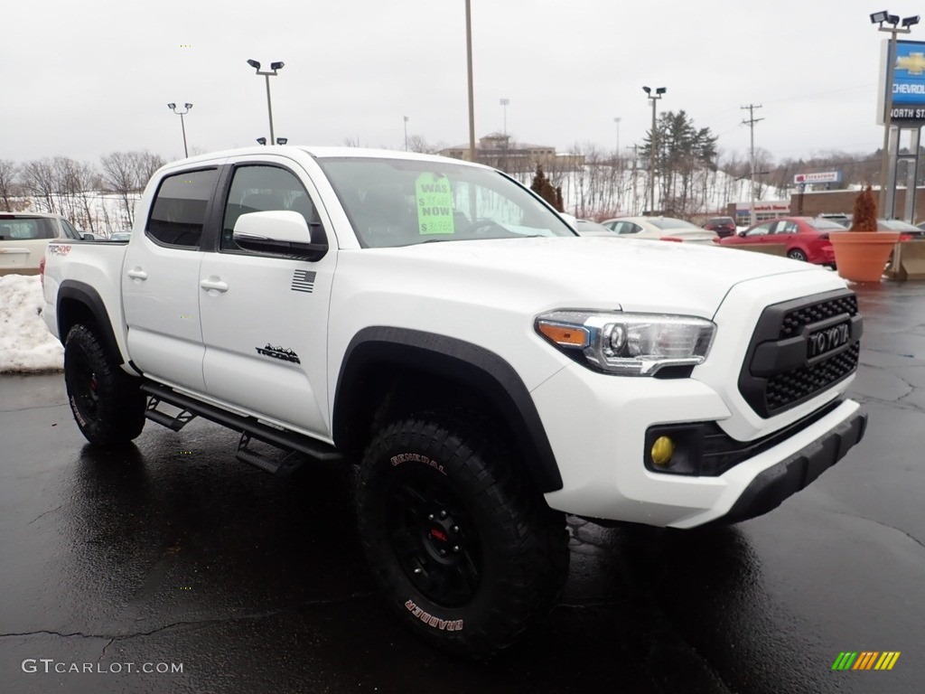 2017 Tacoma TRD Off Road Double Cab 4x4 - Super White / TRD Graphite photo #10