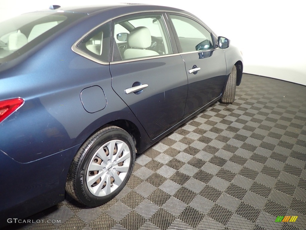 2016 Sentra S - Graphite Blue / Charcoal photo #18