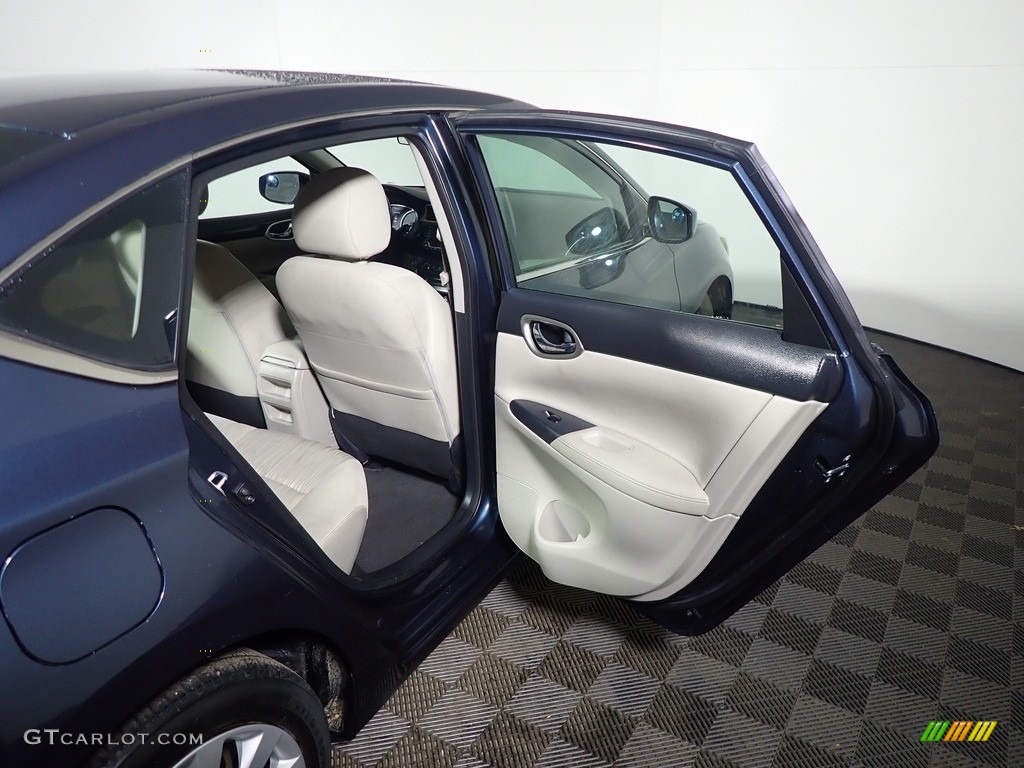 2016 Sentra S - Graphite Blue / Charcoal photo #35