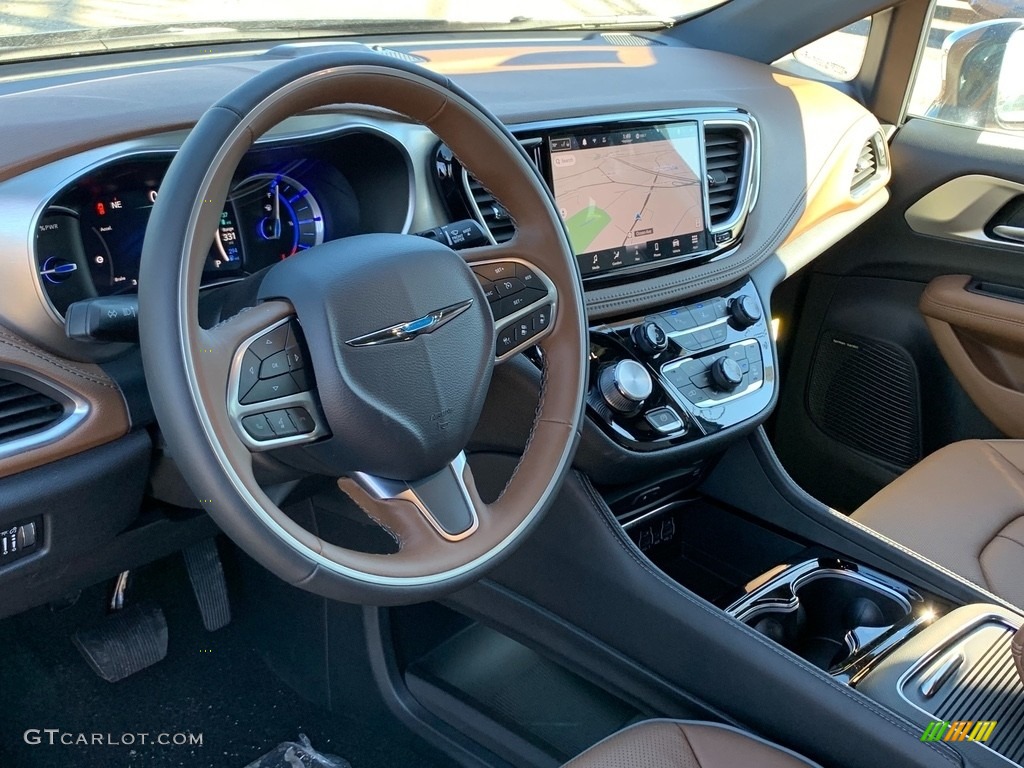 2021 Chrysler Pacifica Hybrid Limited Dashboard Photos