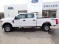 Oxford White - F250 Super Duty XL Crew Cab 4x4 Photo No. 2