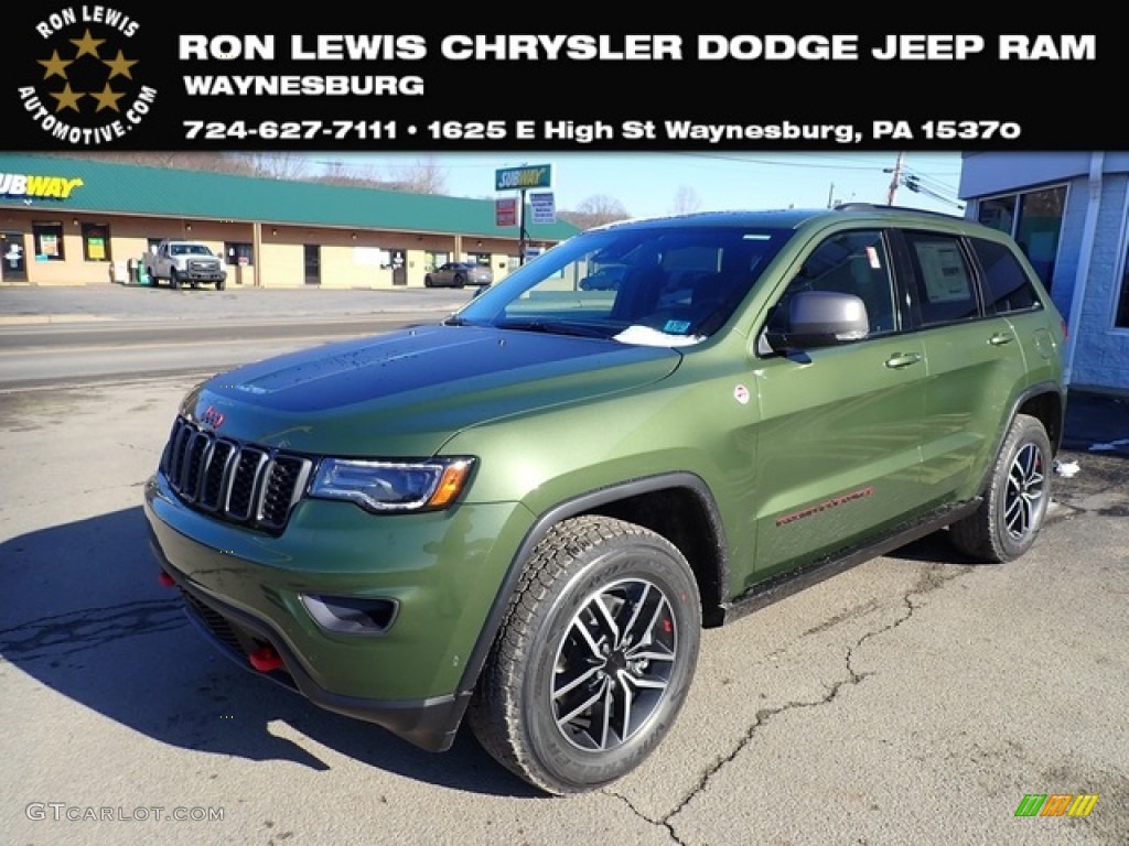 2021 Grand Cherokee Trailhawk 4x4 - Green Metallic / Ruby Red/Black photo #1