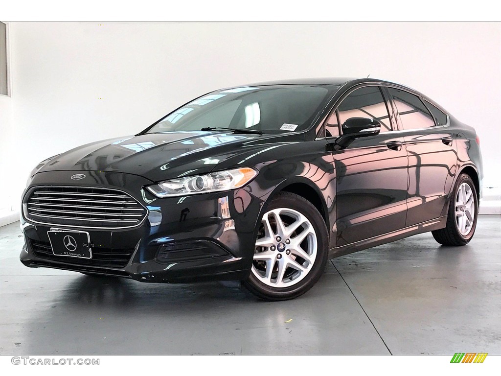 2015 Fusion SE - Tuxedo Black Metallic / Charcoal Black photo #12