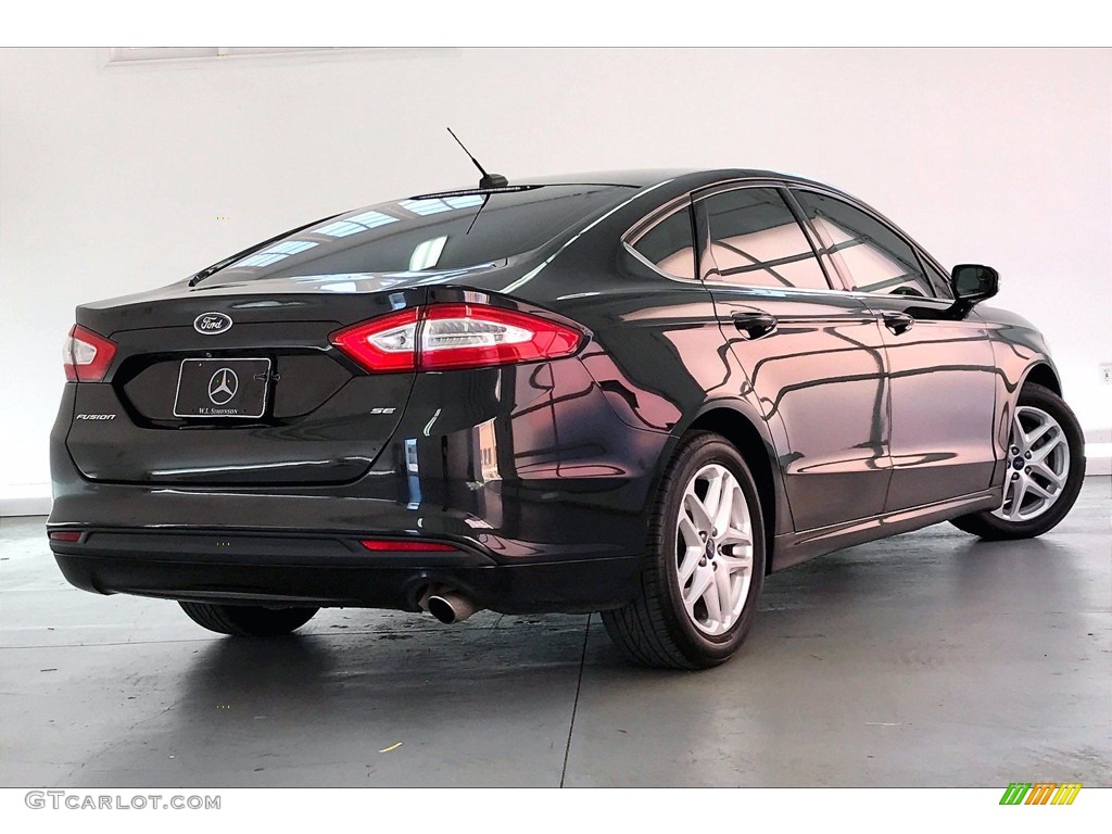 2015 Fusion SE - Tuxedo Black Metallic / Charcoal Black photo #13