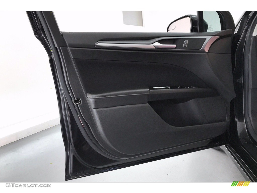 2015 Fusion SE - Tuxedo Black Metallic / Charcoal Black photo #26