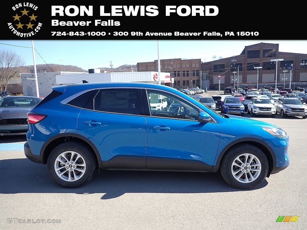 2020 Escape SE 4WD - Velocity Blue Metallic / Dark Earth Gray photo #1