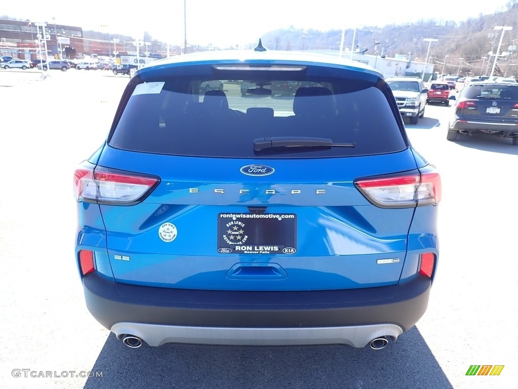 2020 Escape SE 4WD - Velocity Blue Metallic / Dark Earth Gray photo #3