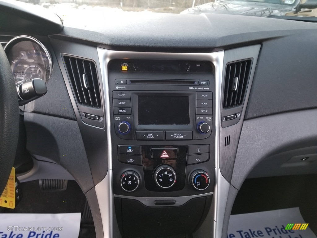 2014 Sonata GLS - Phantom Black Metallic / Gray photo #16