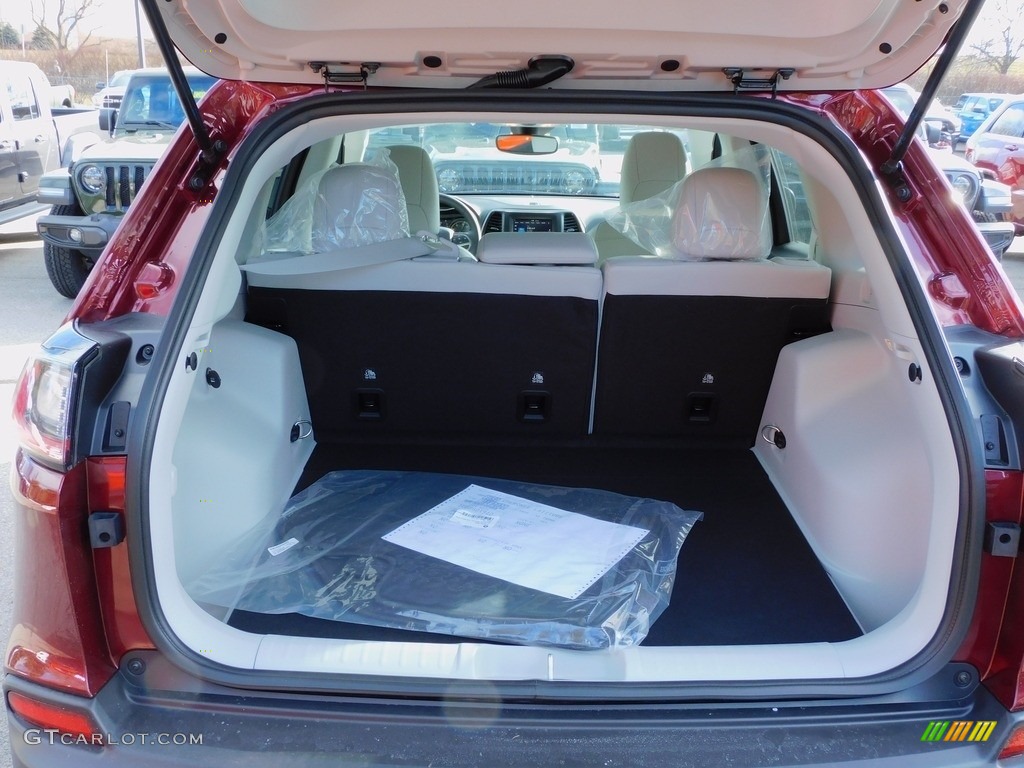 2021 Jeep Cherokee Latitude Lux 4x4 Trunk Photo #141201020