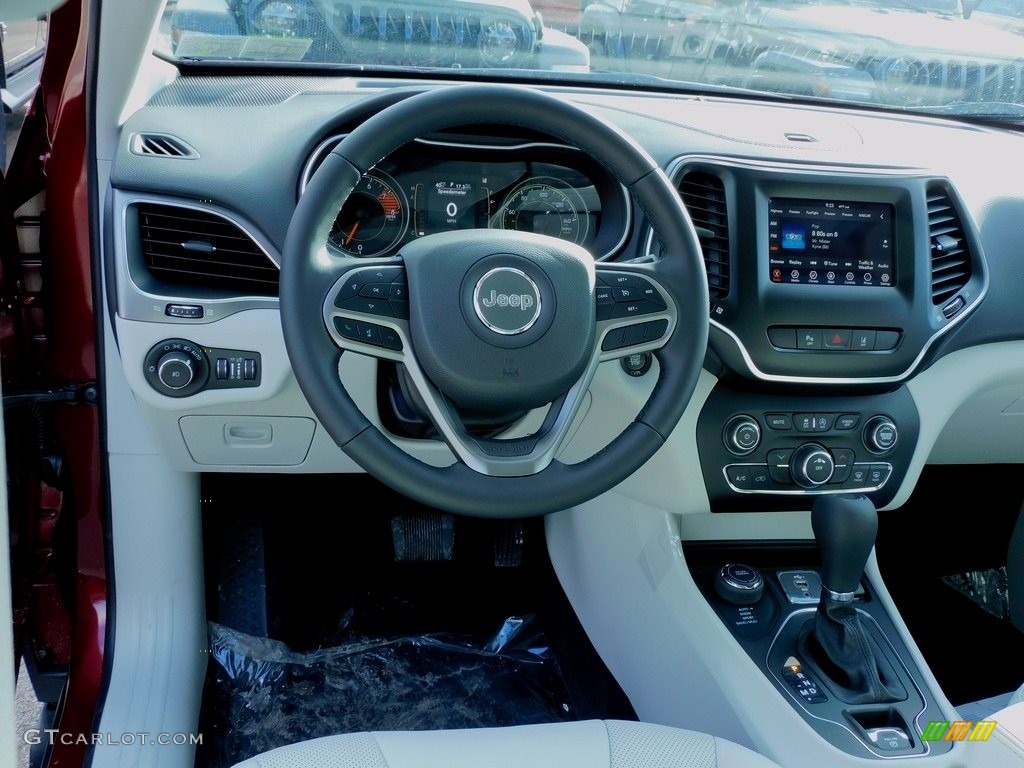 2021 Jeep Cherokee Latitude Lux 4x4 Ski Gray/Black Dashboard Photo #141201156