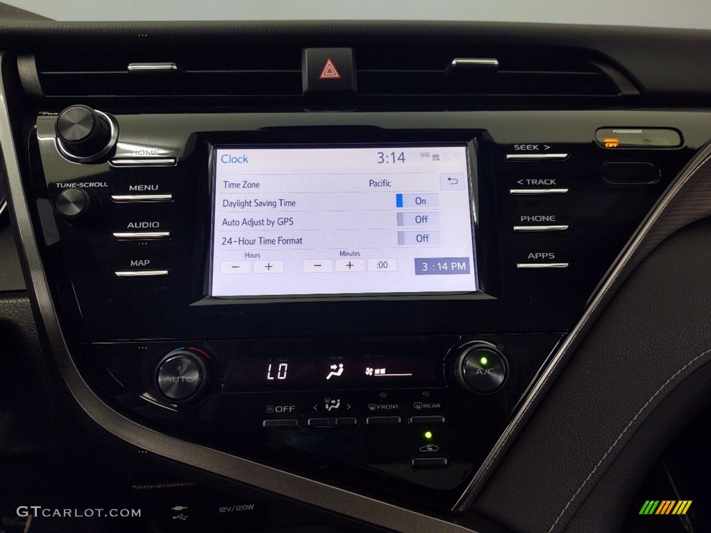2019 Camry SE - Midnight Black Metallic / Black photo #21