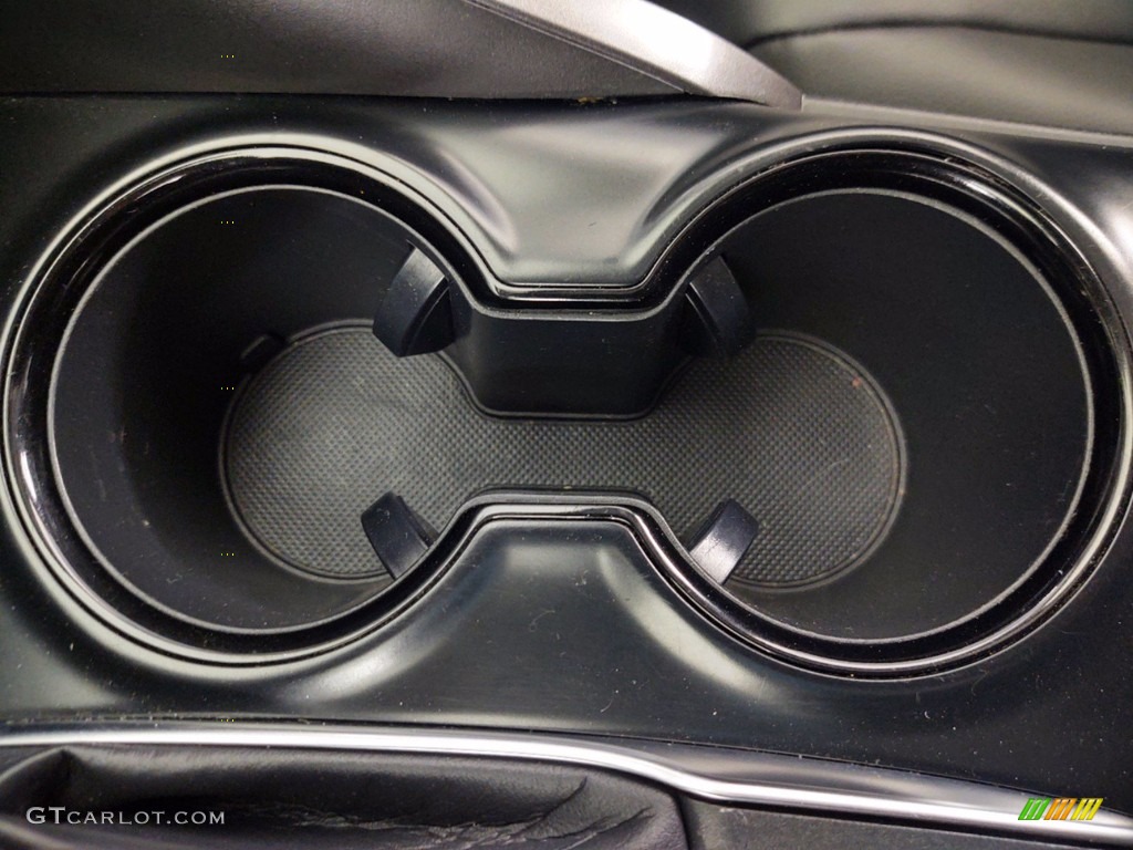 2019 Camry SE - Midnight Black Metallic / Black photo #22