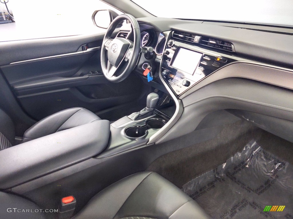 2019 Camry SE - Midnight Black Metallic / Black photo #25