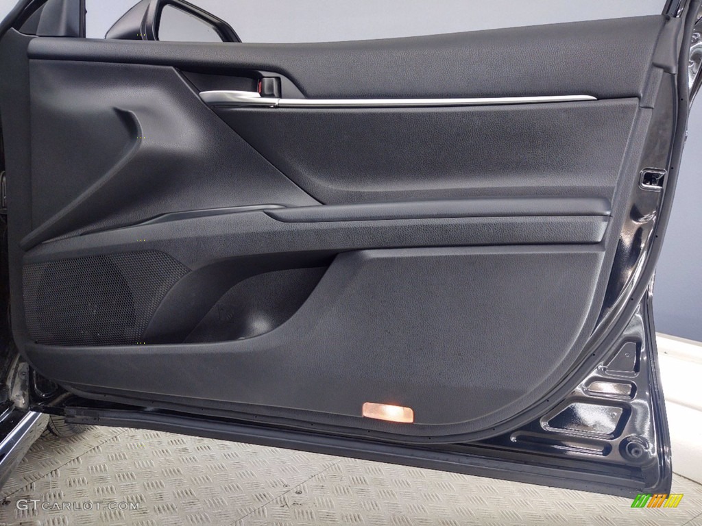 2019 Camry SE - Midnight Black Metallic / Black photo #26