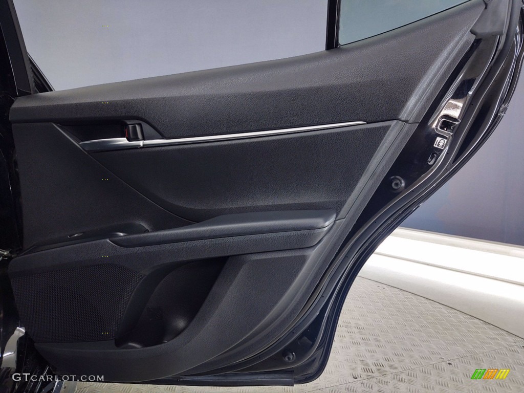 2019 Camry SE - Midnight Black Metallic / Black photo #28