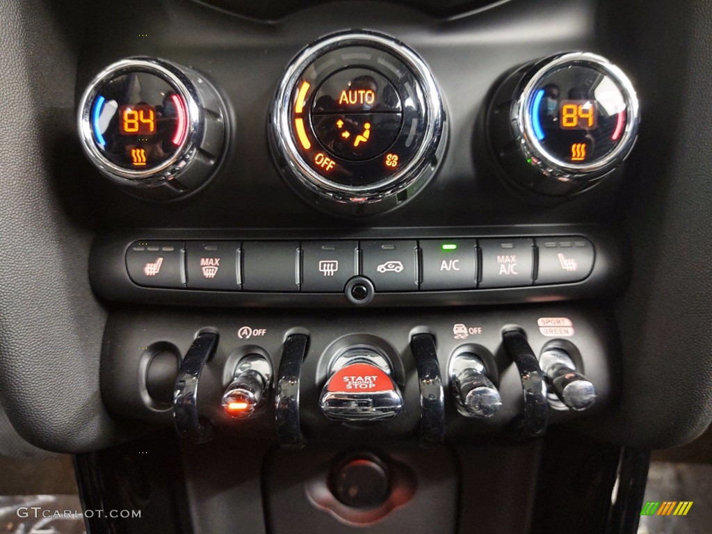 2018 Hyundai Kona SEL Controls Photos