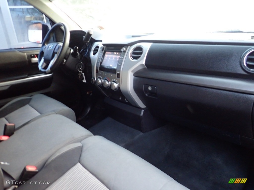 2015 Tundra SR Double Cab 4x4 - Black / Graphite photo #11