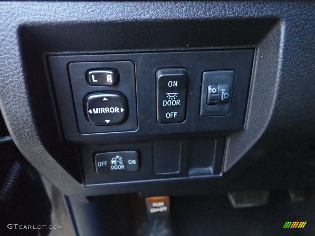 2015 Tundra SR Double Cab 4x4 - Black / Graphite photo #21