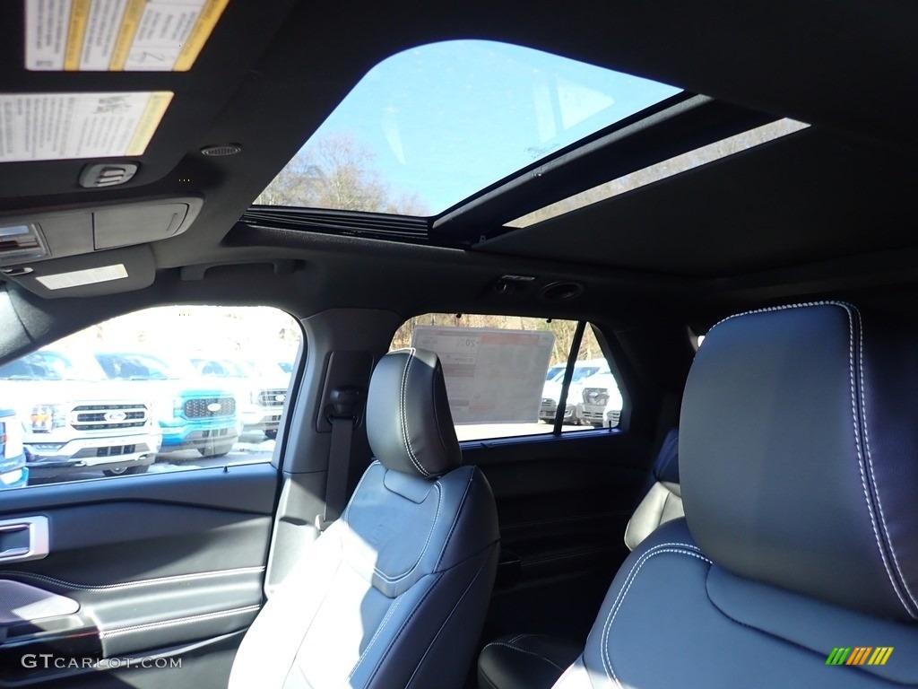 2021 Ford Explorer ST 4WD Sunroof Photos