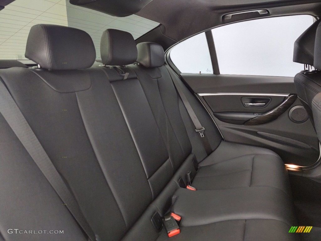 2018 3 Series 330e iPerformance Sedan - Mineral White Metallic / Black photo #29