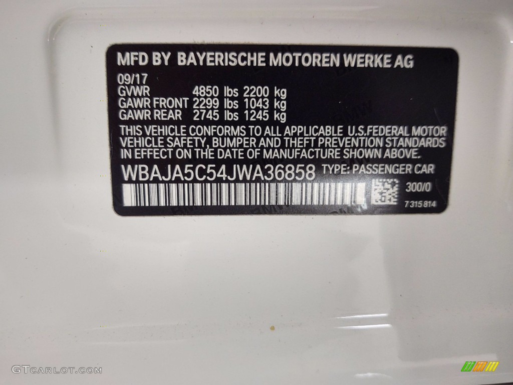 2018 3 Series 330e iPerformance Sedan - Mineral White Metallic / Black photo #37