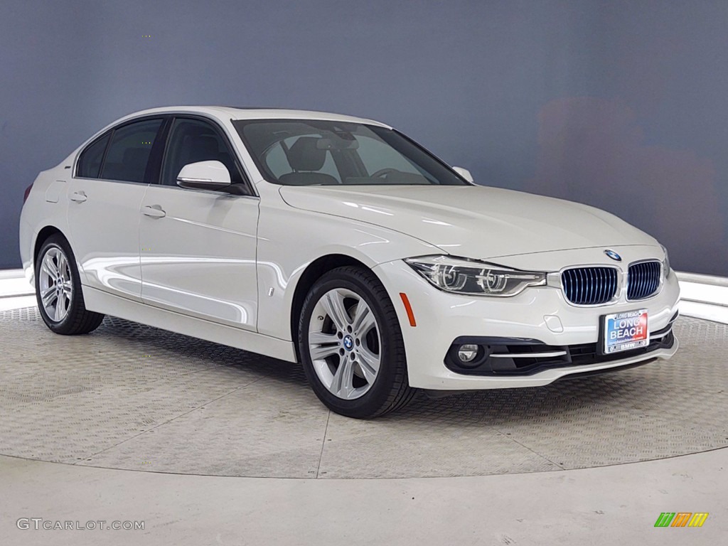 2018 3 Series 330e iPerformance Sedan - Mineral White Metallic / Black photo #38
