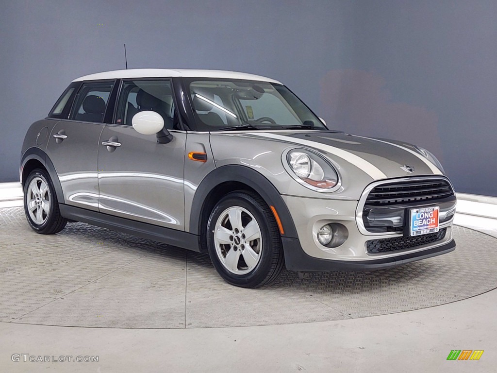 2017 Hardtop Cooper 4 Door - Melting Silver Metallic / Carbon Black photo #1