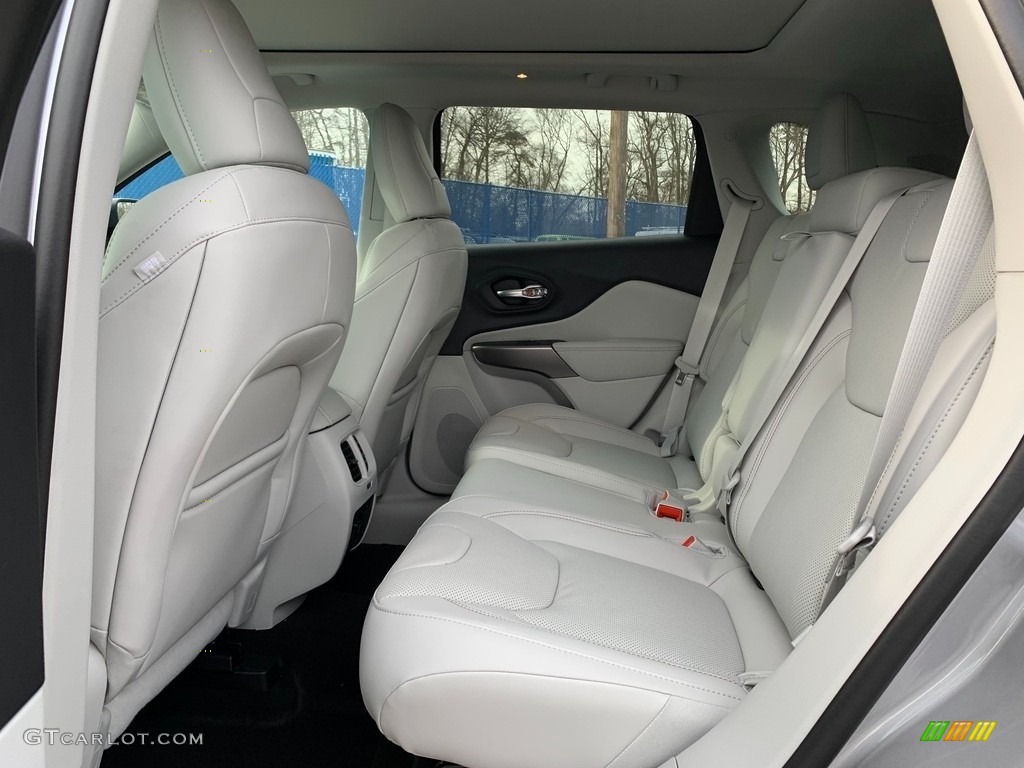2021 Jeep Cherokee Limited 4x4 Rear Seat Photo #141215671