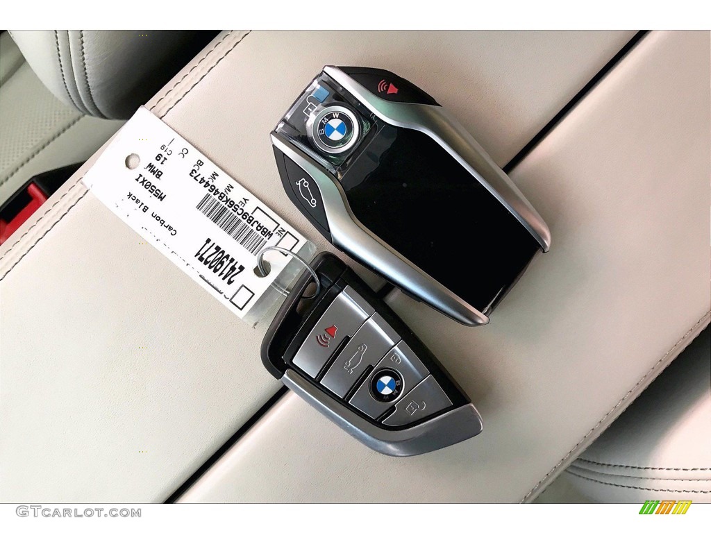 2019 BMW 5 Series M550i xDrive Sedan Keys Photos