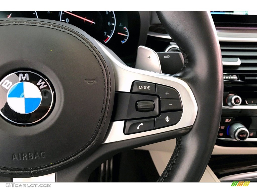 2019 BMW 5 Series M550i xDrive Sedan Steering Wheel Photos