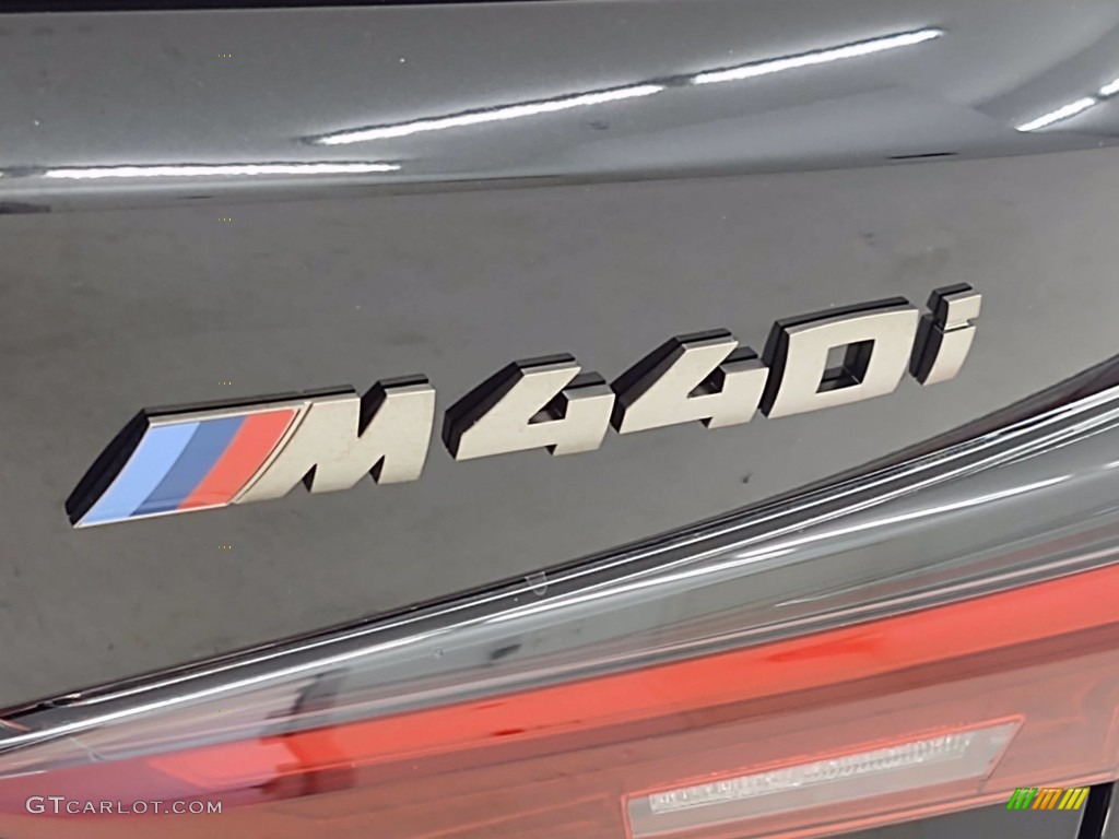 2021 BMW 4 Series M440i xDrive Coupe Marks and Logos Photos