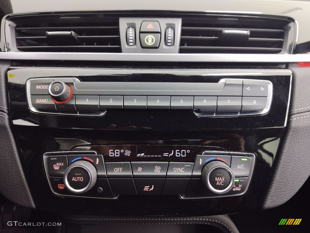 2021 BMW X1 sDrive28i Controls Photo #141219832